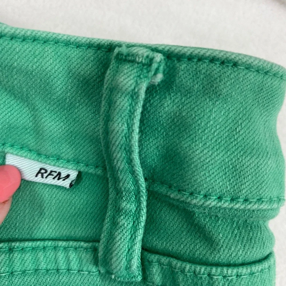 Womens Green Denim Shorts Size Medium 26